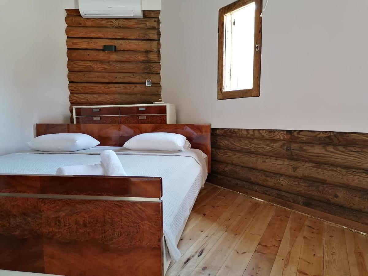 Wooden house Hotel Keramotí Buitenkant foto